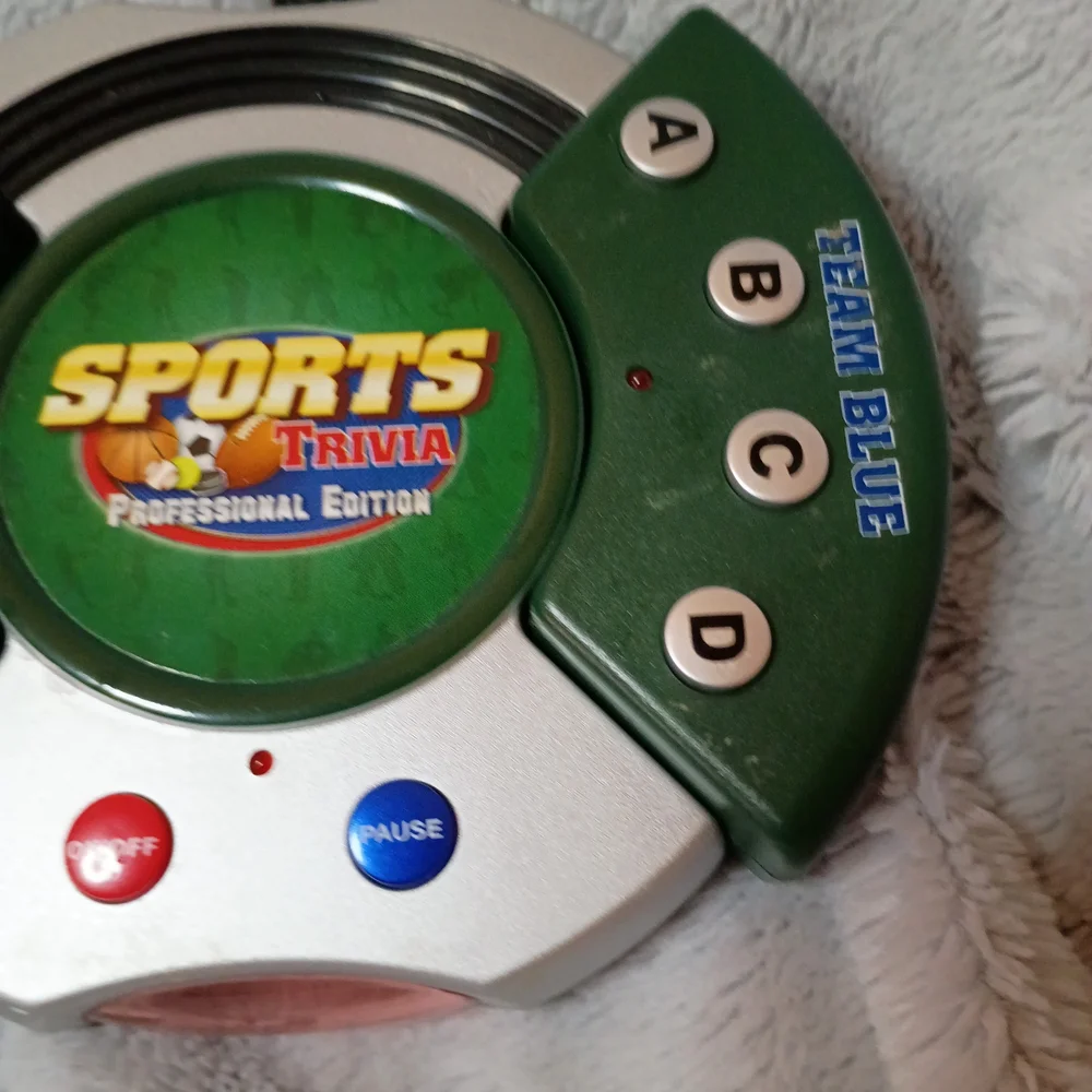 Vintage Senario Sports Trivia Professional Edition Electronic TV Game